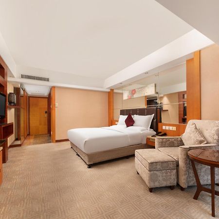 Empark Grand Hotel Xi'An Сиань Экстерьер фото