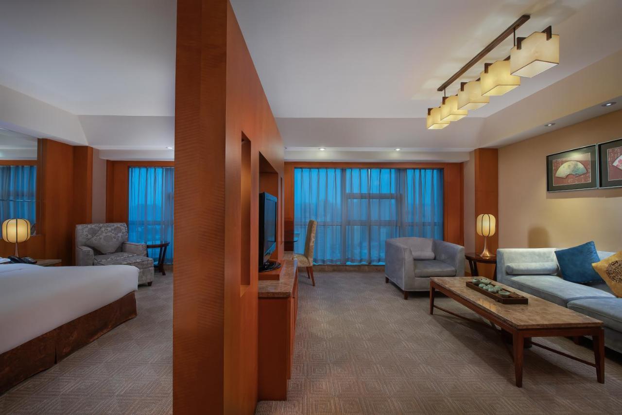 Empark Grand Hotel Xi'An Сиань Экстерьер фото