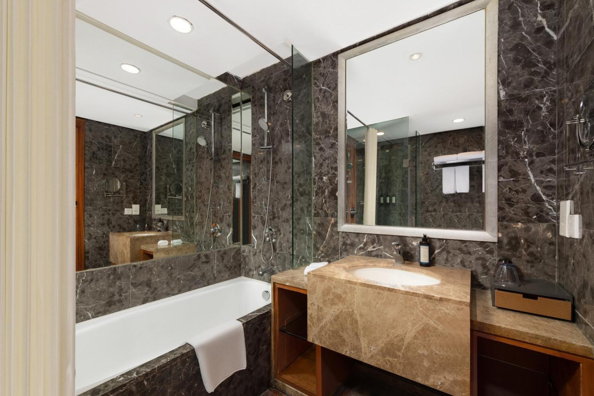 Empark Grand Hotel Xi'An Сиань Экстерьер фото
