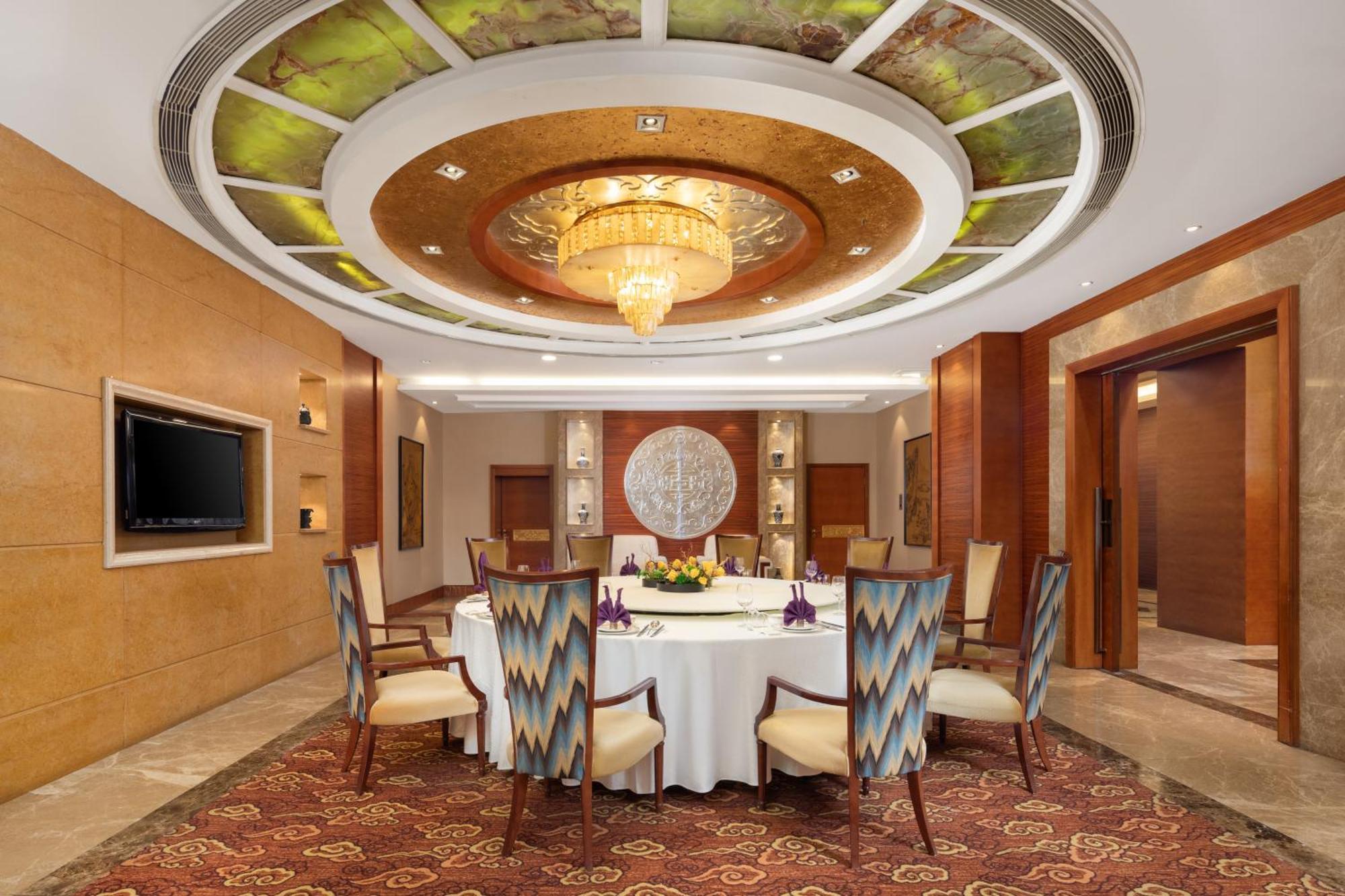 Empark Grand Hotel Xi'An Сиань Экстерьер фото