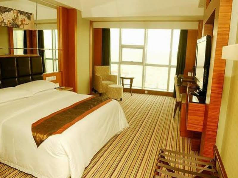 Empark Grand Hotel Xi'An Сиань Экстерьер фото